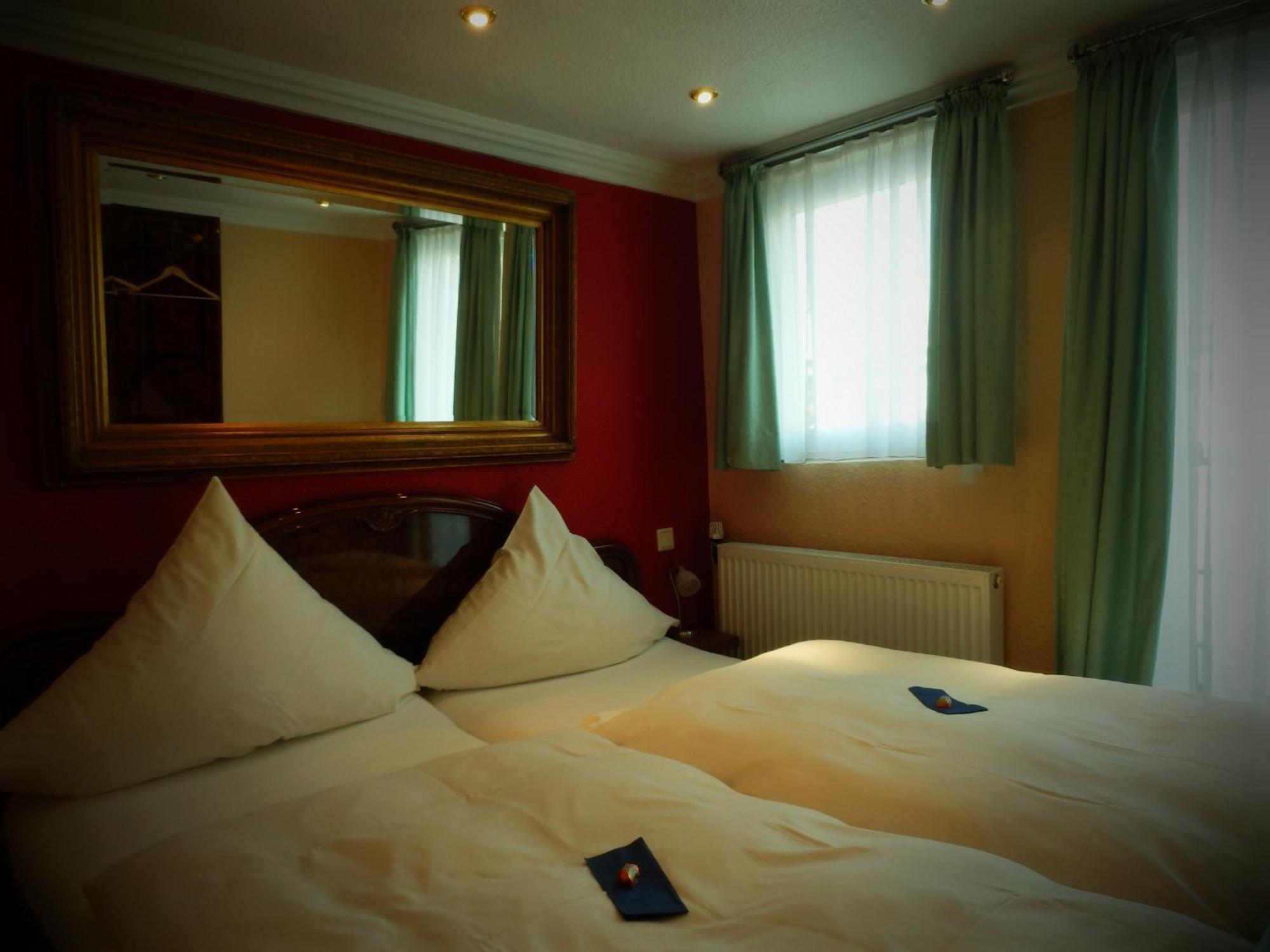 Hotelschiff Perle 3*